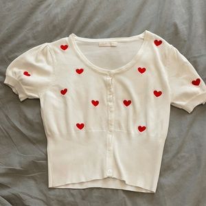 🤍❤️Embroidered Heart Retro Button Up Top❤️🤍